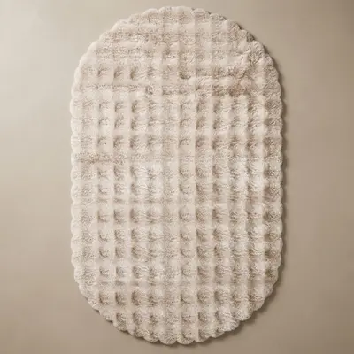 Yumuşak Tavşan Post Halı Oval Taş