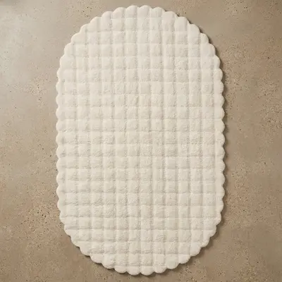 Yumuşak Tavşan Post Halı Oval Krem
