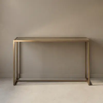 TH Lyon Dresuar