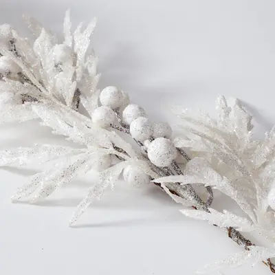 TH Simli Beyaz Garland 122 Cm 2